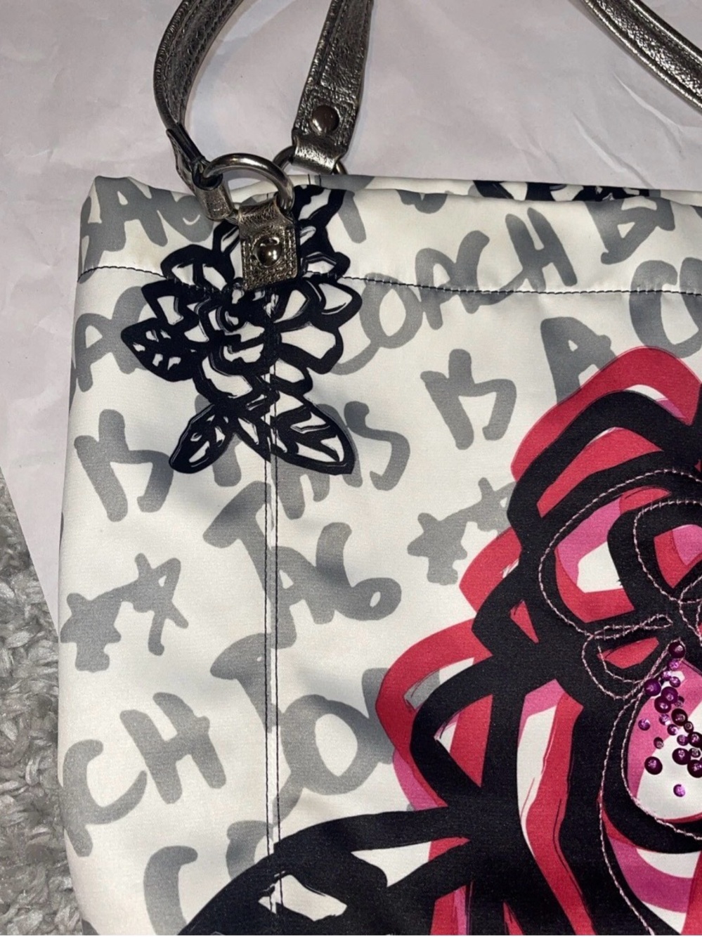 COACH POPPY Graffiti Bella GLam Large Tote Sequin 14735 “This Is A Coach Bag” - Picture 7 of 16